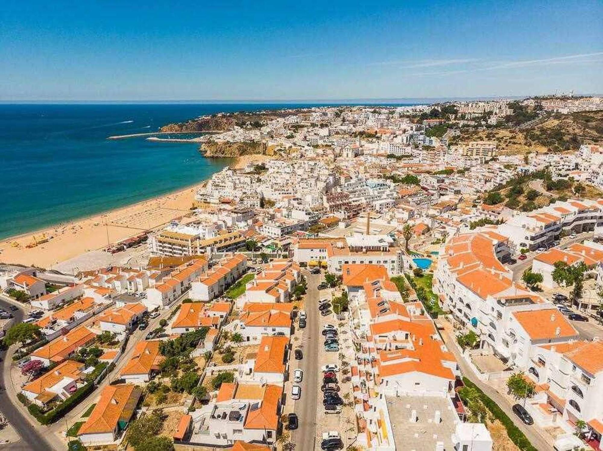 Central Town 2-Bedroom Apartment Albufeira Exterior foto